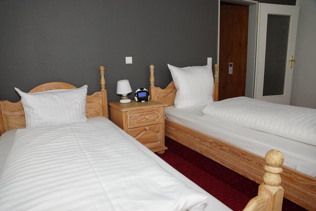 Hotel Deutsches Haus Blomberg  Ngoại thất bức ảnh