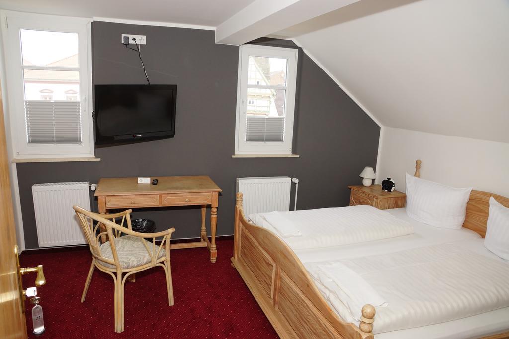 Hotel Deutsches Haus Blomberg  Ngoại thất bức ảnh