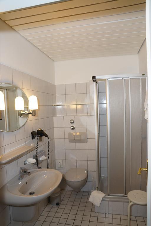Hotel Deutsches Haus Blomberg  Phòng bức ảnh