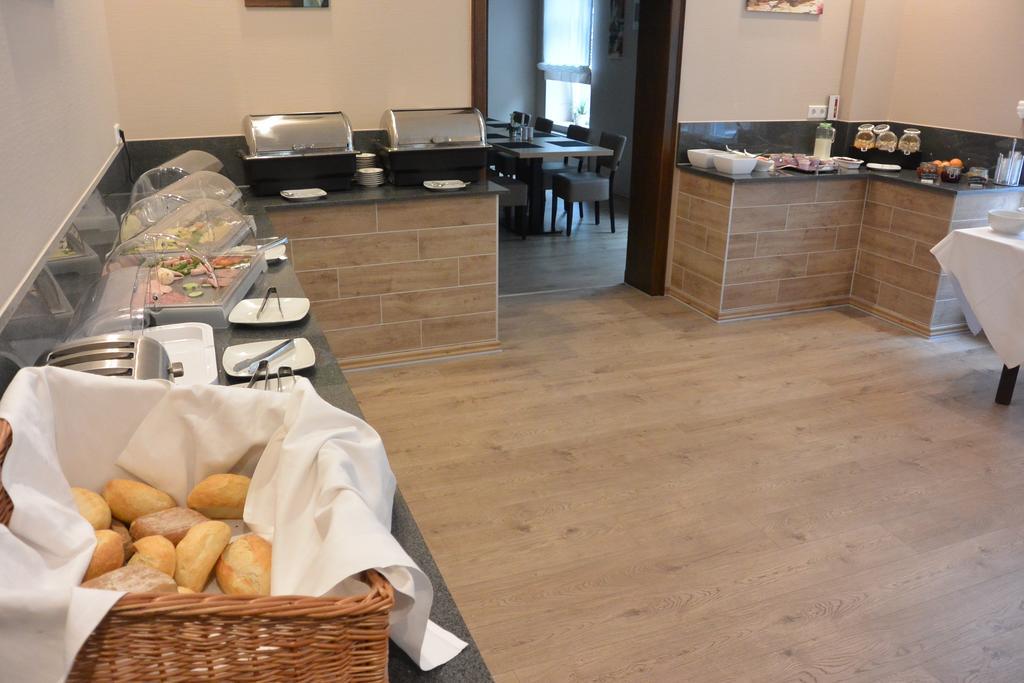 Hotel Deutsches Haus Blomberg  Ngoại thất bức ảnh