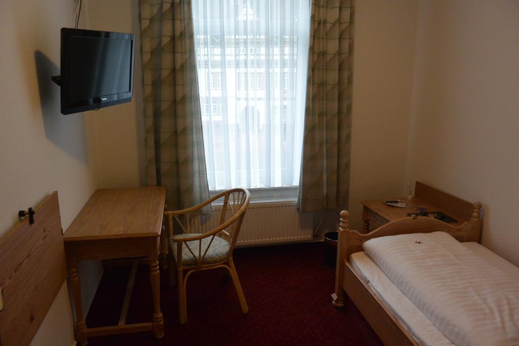 Hotel Deutsches Haus Blomberg  Ngoại thất bức ảnh