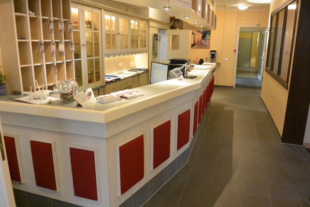 Hotel Deutsches Haus Blomberg  Ngoại thất bức ảnh